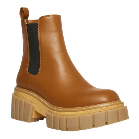 Madden Girl Pheobe Women's Platform Lug Sole Chelsea Boot LIKE NEW - Picture 11 of 16